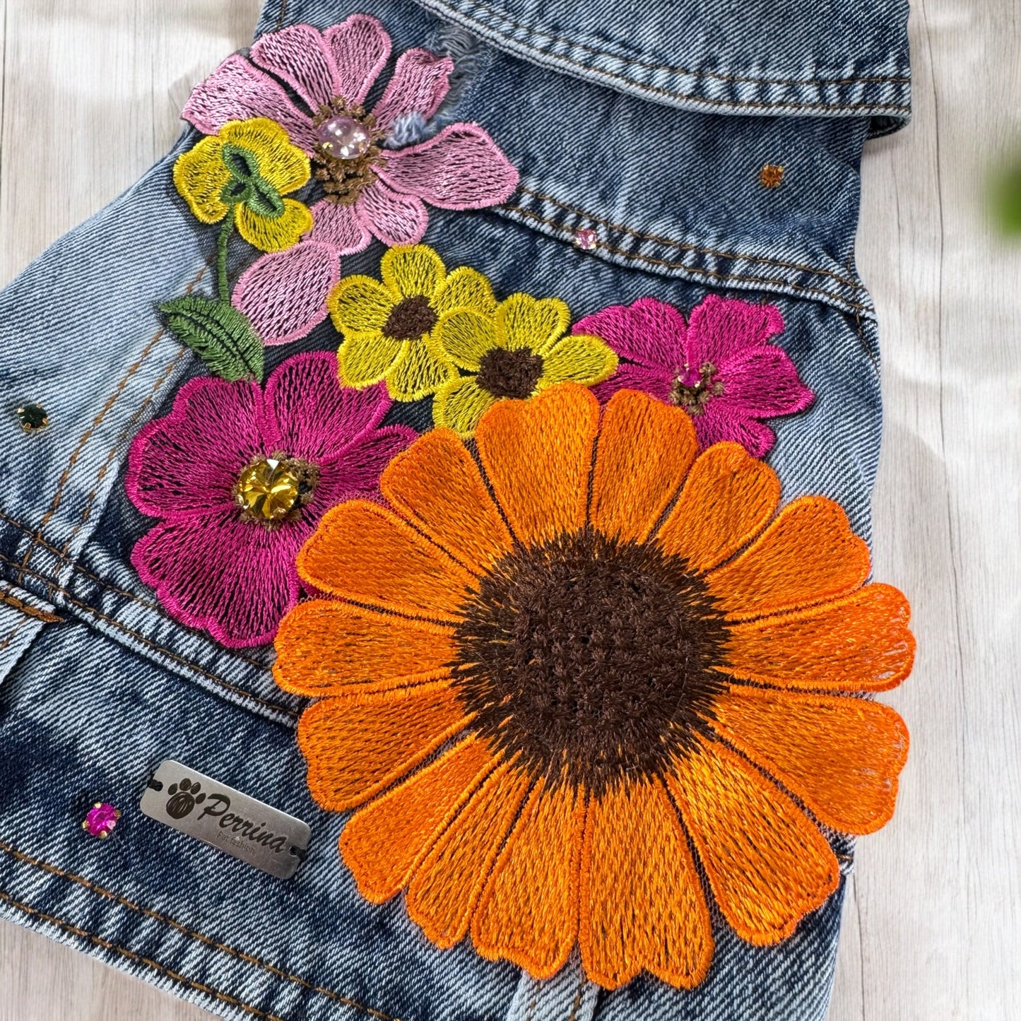 Chaleco Denim Flores Bordadas