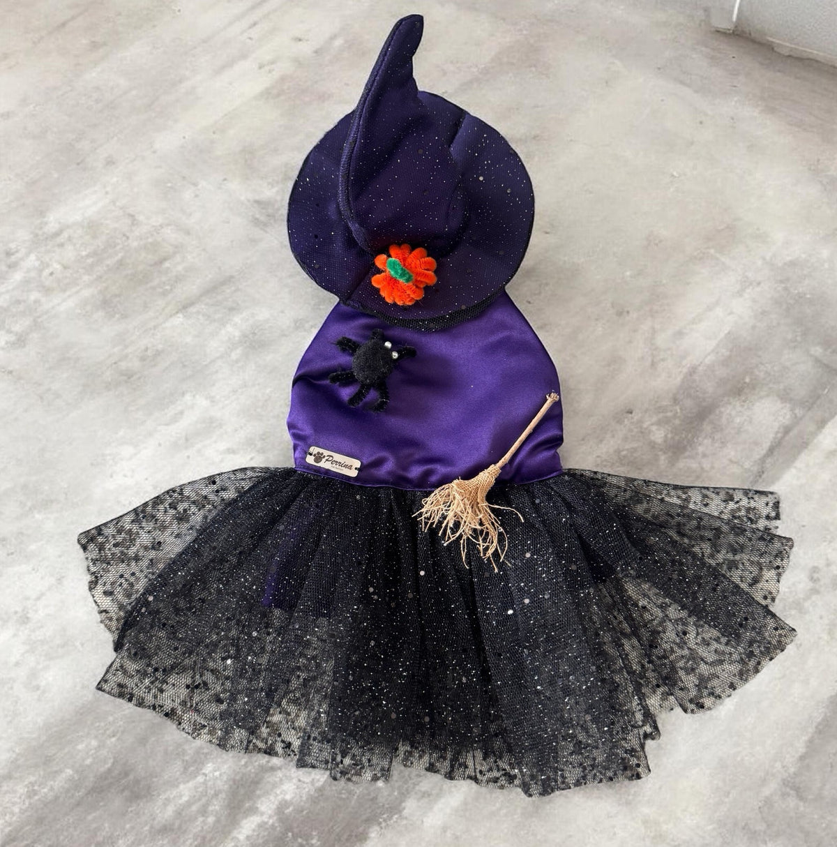 PERRINA disfraz de bruja con tul de brillos y sombrero para Mascota Perro y Gato, razas chicas medianas y grandes