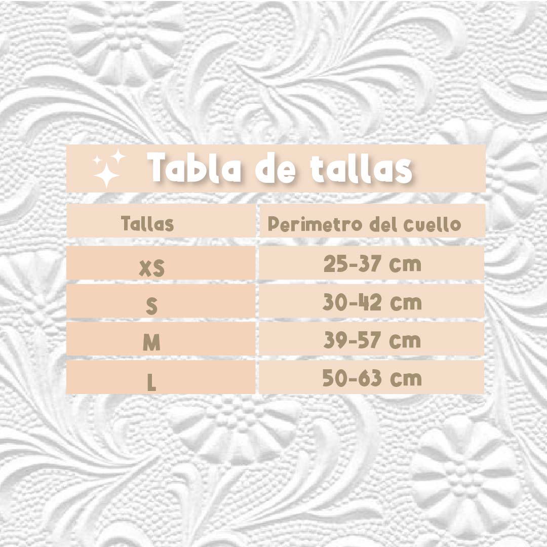 Collar Triple de Perlas con Corazón de Pedrería