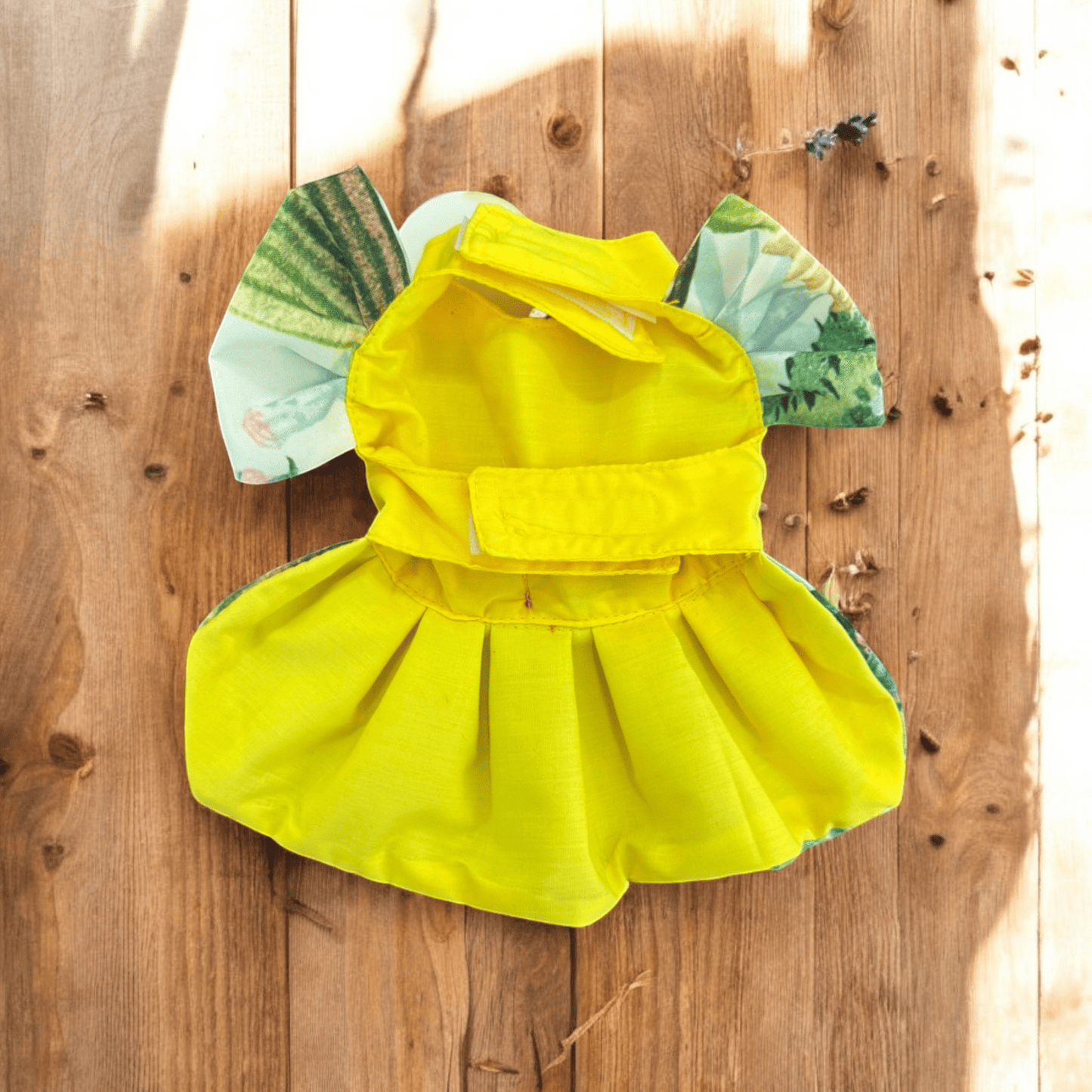 PERRINA vestido con estampado de cactus color amarillo para perros y gatos, razas chicas medianas y grandes
