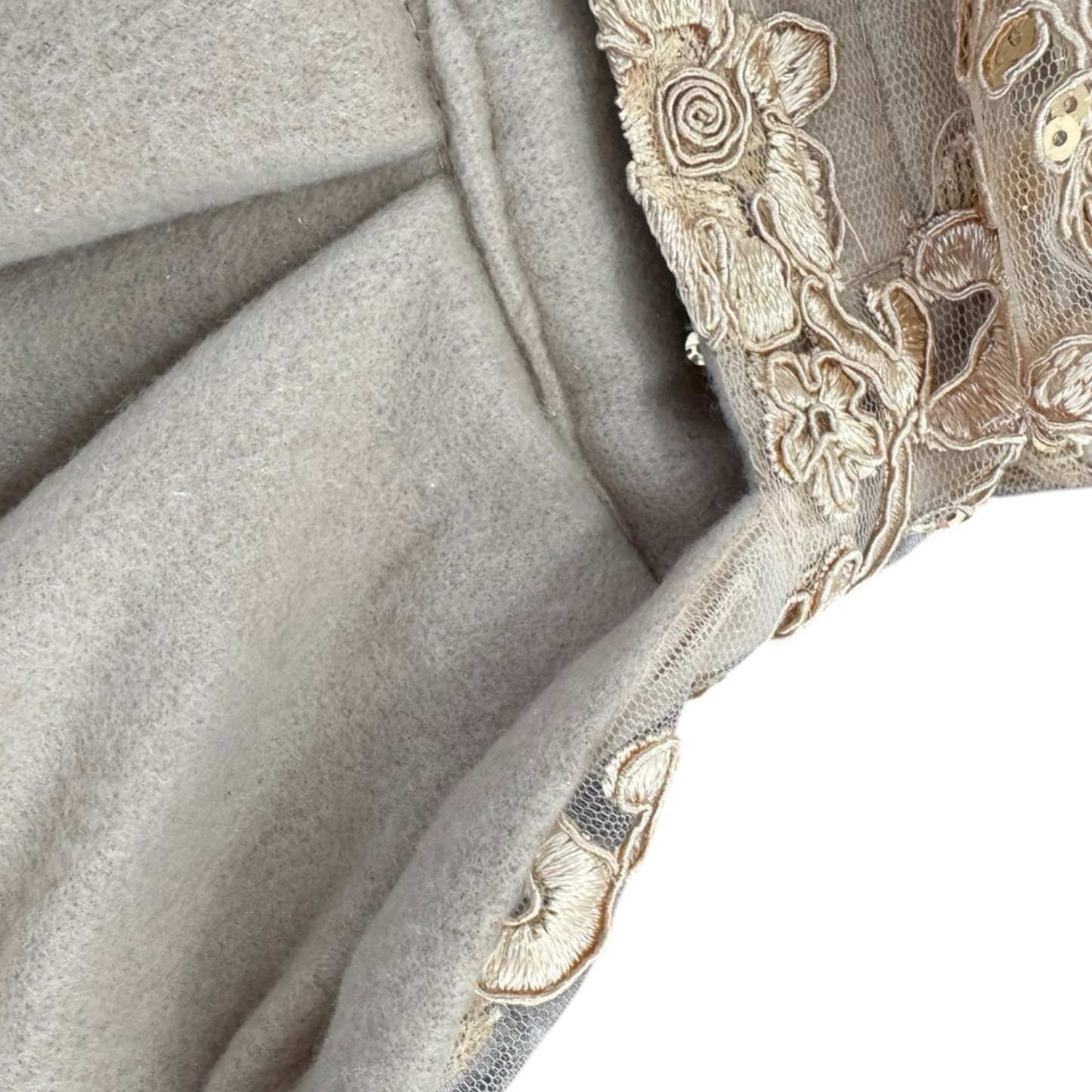 PERRINA vestido con detalles bordados y moño para perros y gatos razas chicas medianas y grandes