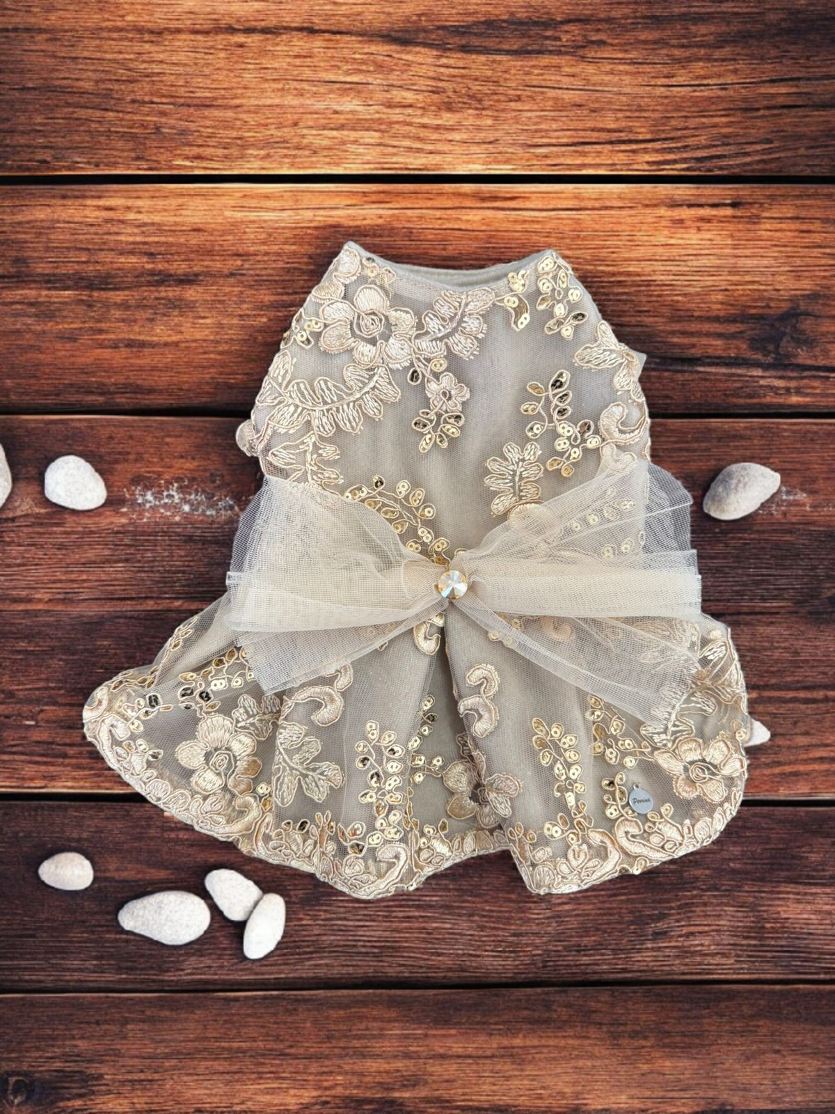 PERRINA vestido con detalles bordados y moño para perros y gatos razas chicas medianas y grandes