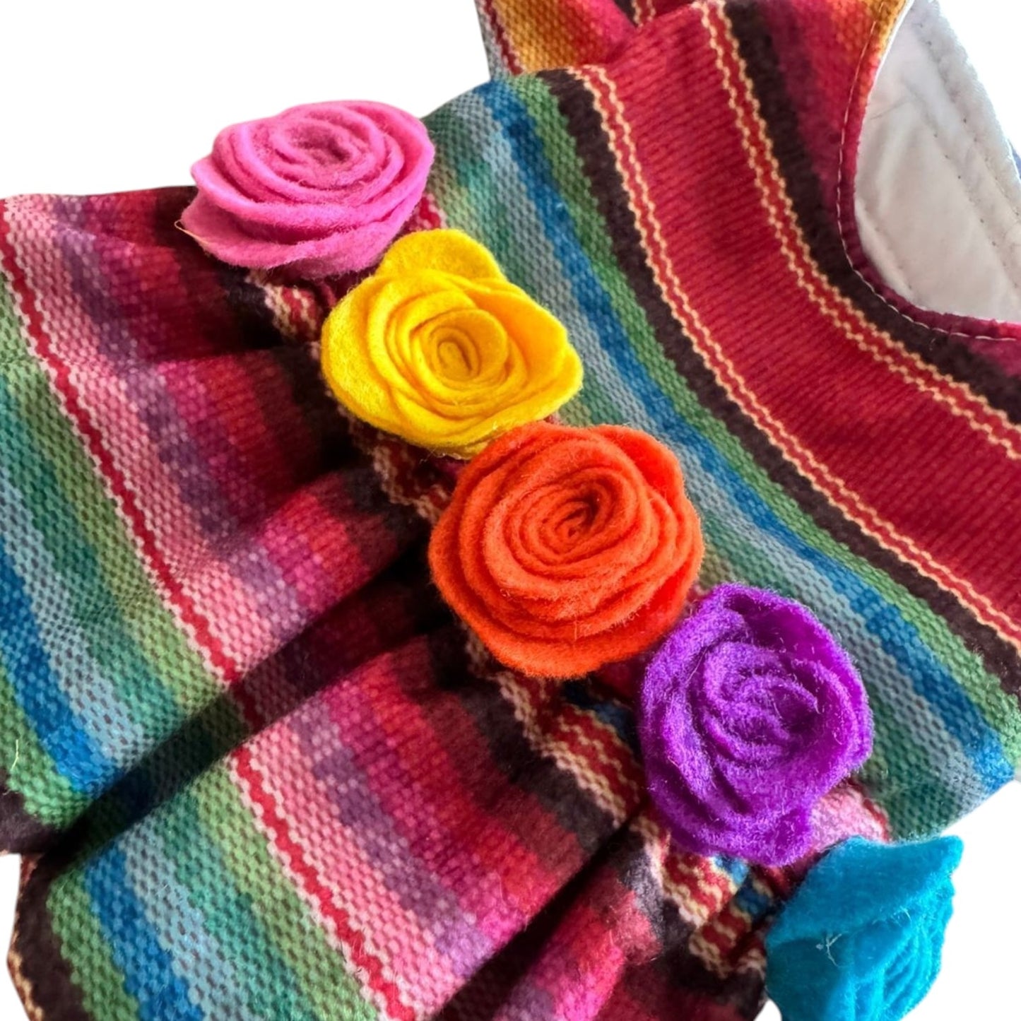 PERRINA vestido tipo zarape con flores 3d para Mascota Perro y Gato Razas chicas medianas y grandes