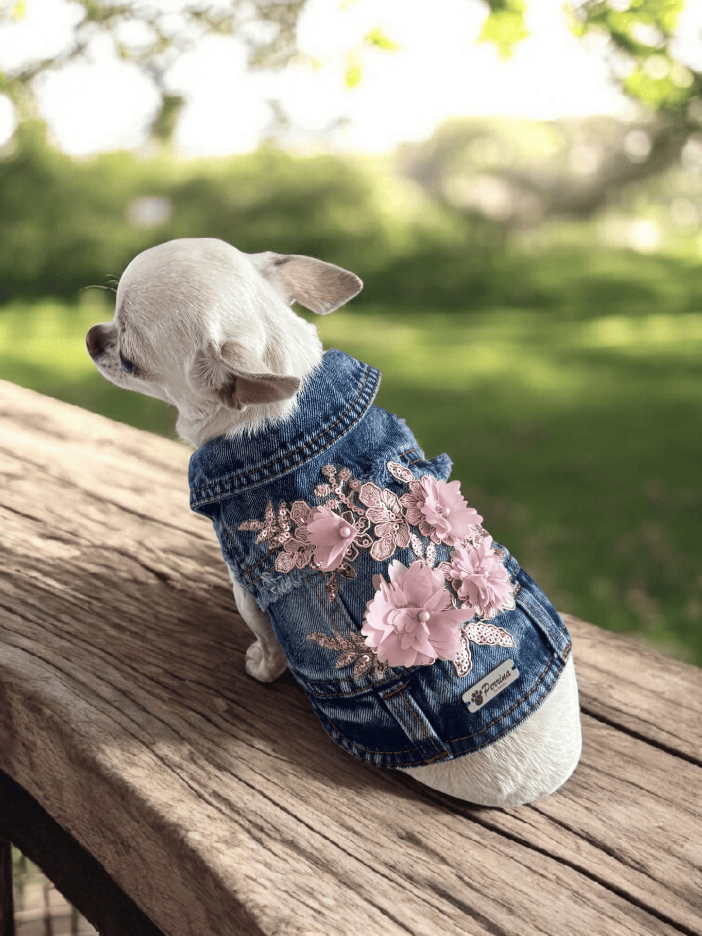 PERRINA chaleco denim con flores bordadas para perros y gatos razas chicas medianas y grandes
