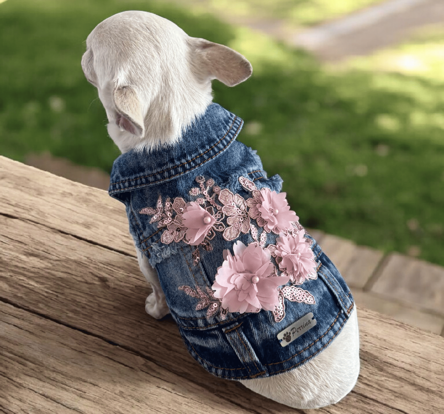 PERRINA chaleco denim con flores bordadas para perros y gatos razas chicas medianas y grandes