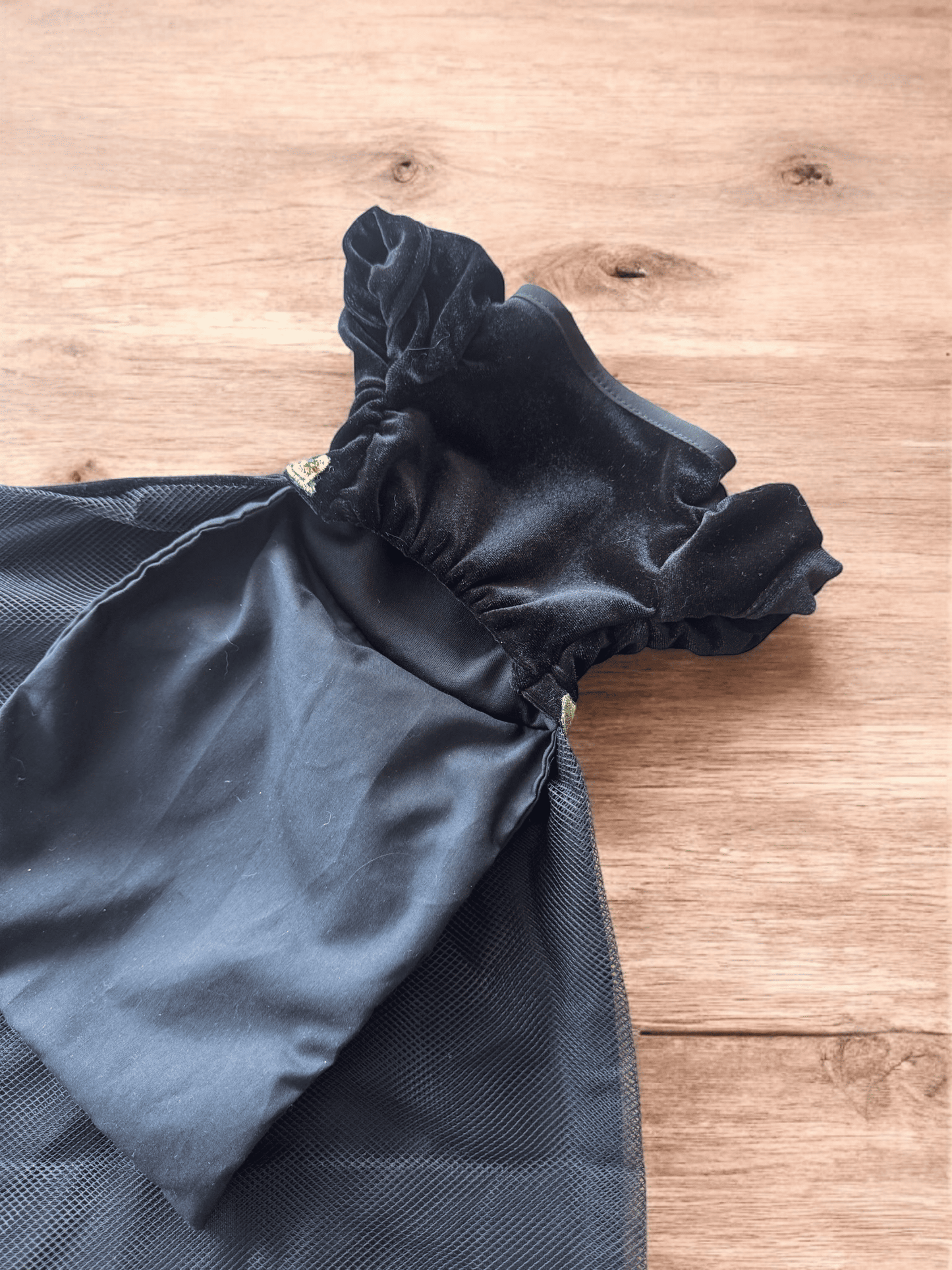 PERRINA vestido largo floral color negro para perros y gatos razas chicas medianas y grandes